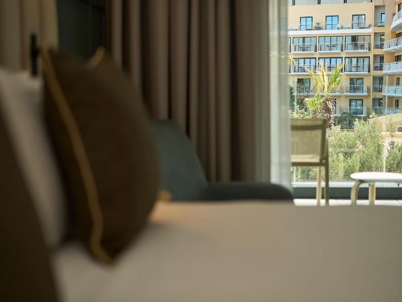 Voco Malta By Ihg image