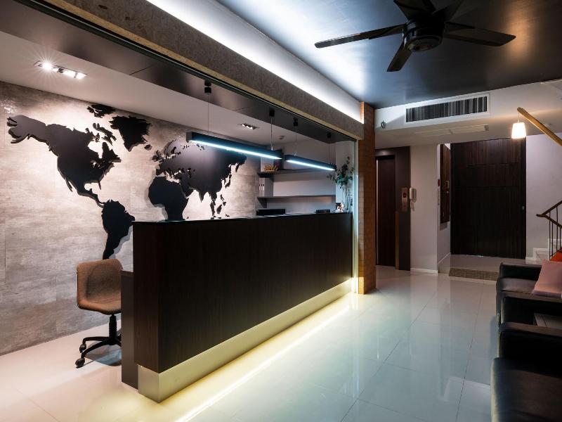 Kitzio House Hotel image