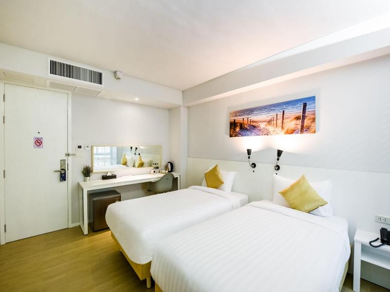 Kitzio House Hotel image