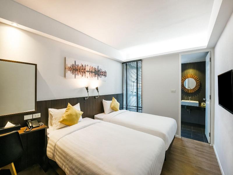 Kitzio House Hotel image