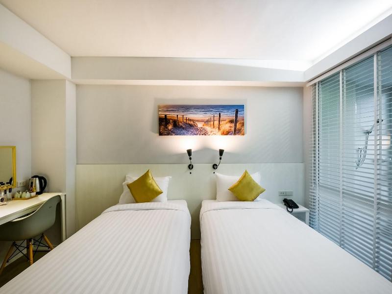 Kitzio House Hotel image