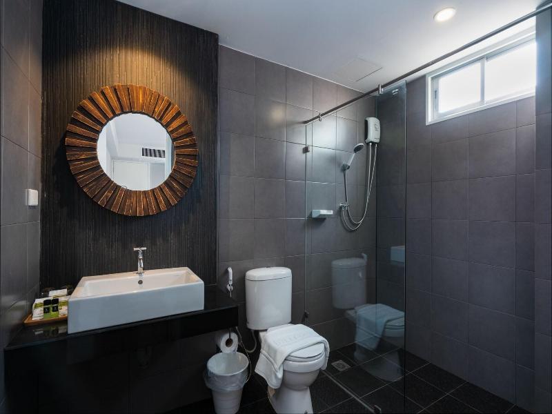 Kitzio House Hotel image