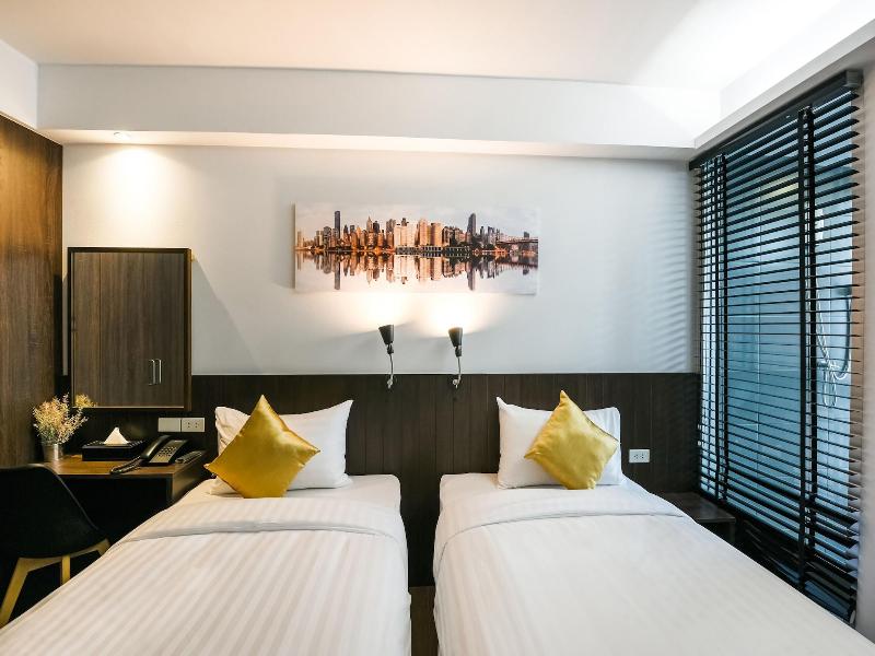 Kitzio House Hotel image