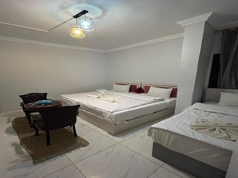 Falcon Pyramids Inn image