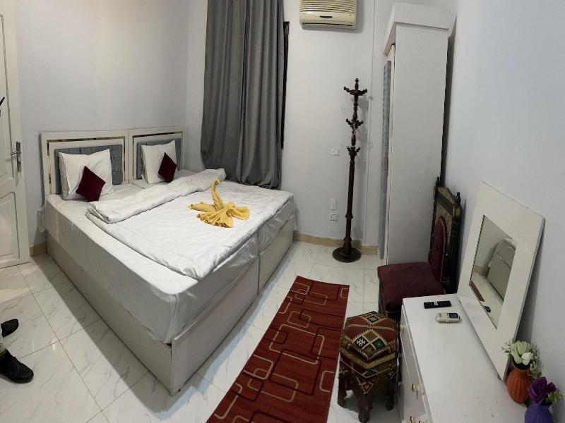 Falcon Pyramids Inn image