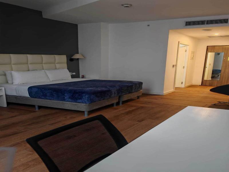 Hotel Mio Panama image
