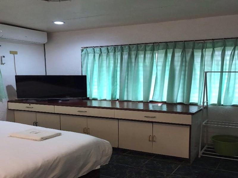 Gerty's Tourist Inn Powered By Cocotel image