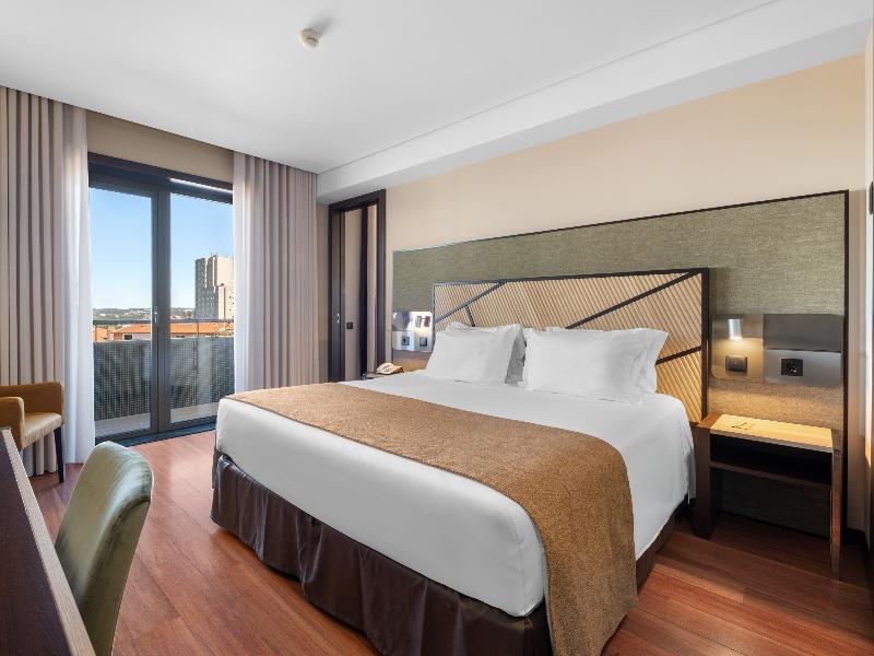 Axis Porto Business & SPA Hotel image