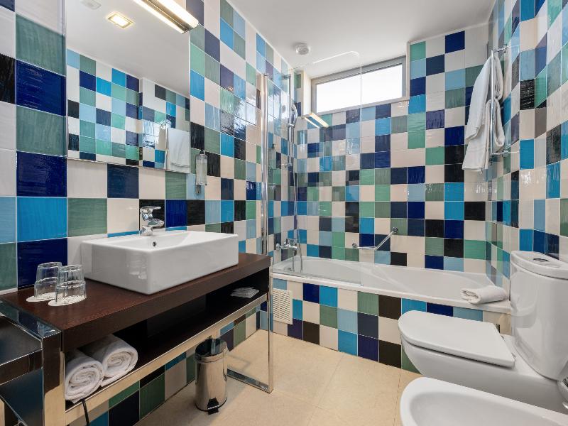 Axis Porto Business & SPA Hotel image