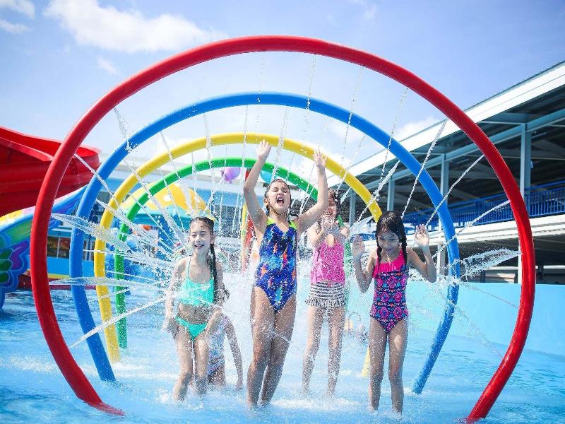Waterworld Hotel image