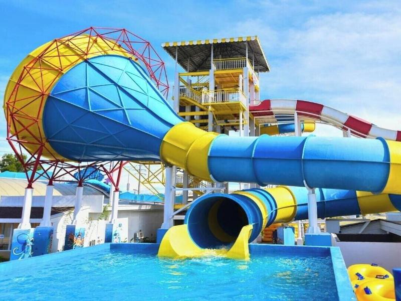 Waterworld Hotel image