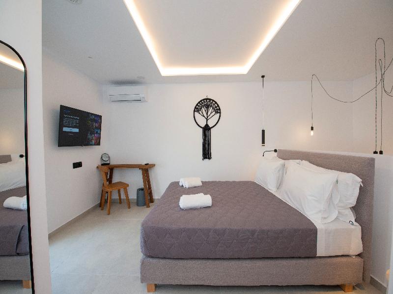 Oliving Mykonos Suites image