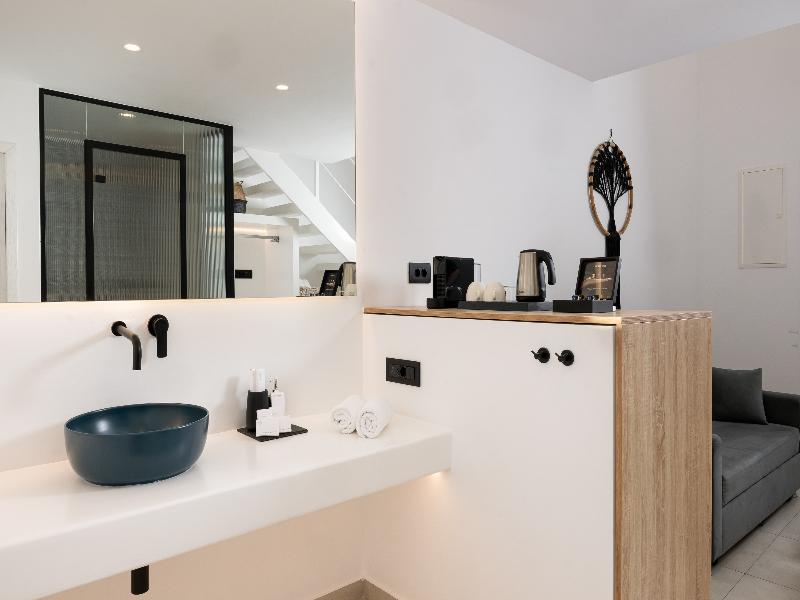 Oliving Mykonos Suites image