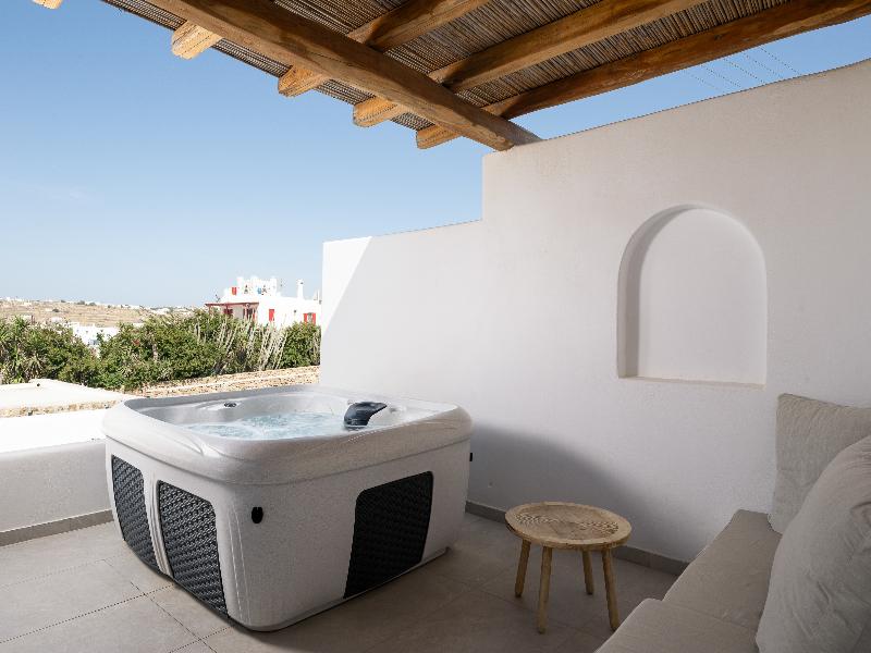 Oliving Mykonos Suites image