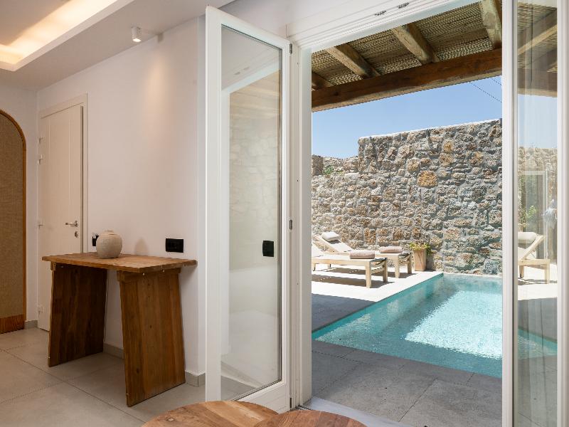 Oliving Mykonos Suites image