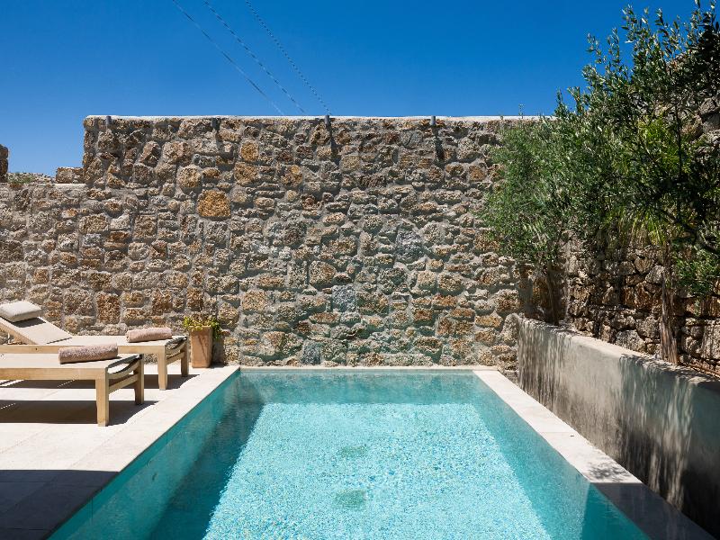 Oliving Mykonos Suites image