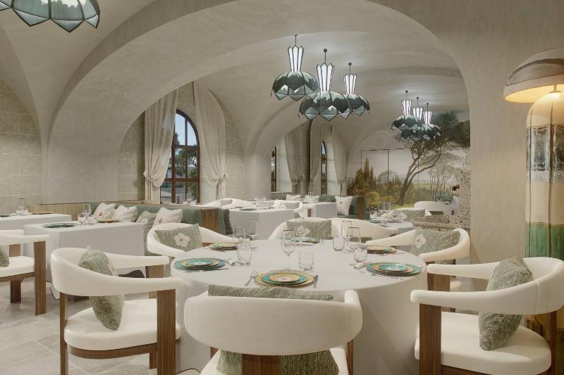 Hôtel De La Fontaine image