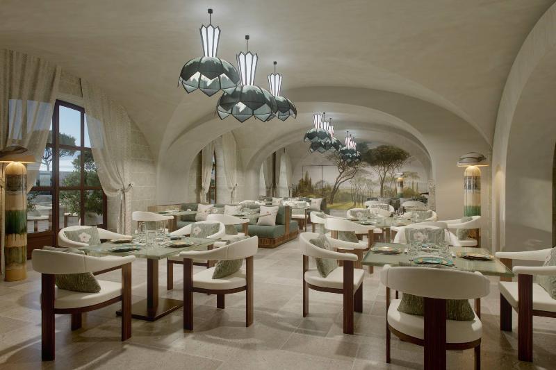 Hôtel De La Fontaine image