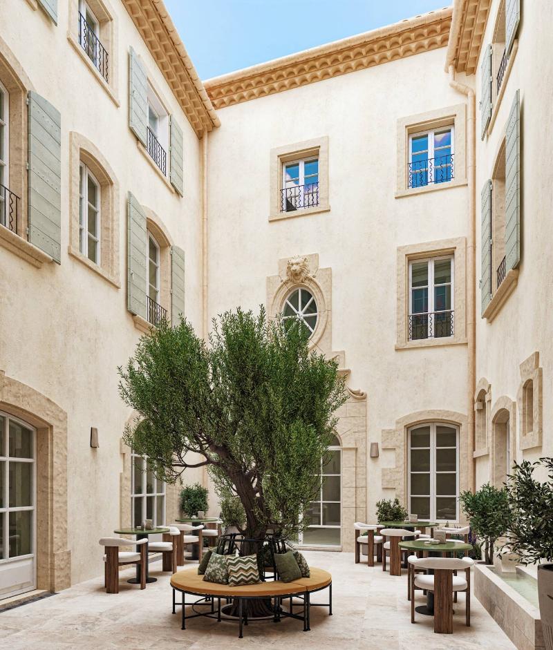 Hôtel De La Fontaine image
