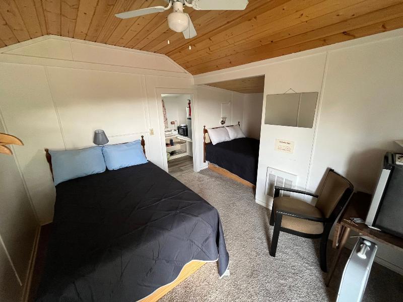 Two Medicine Inn & Resort image