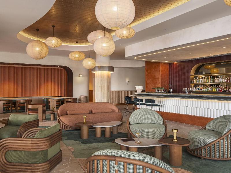 Avani Mooloolaba Beach Hotel image