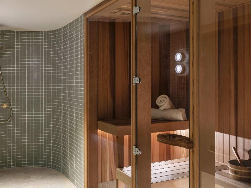 Avani Mooloolaba Beach Hotel image