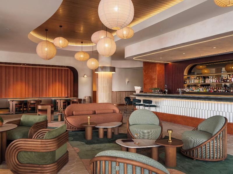 Avani Mooloolaba Beach Hotel image