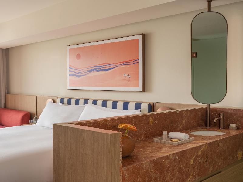 Avani Mooloolaba Beach Hotel image