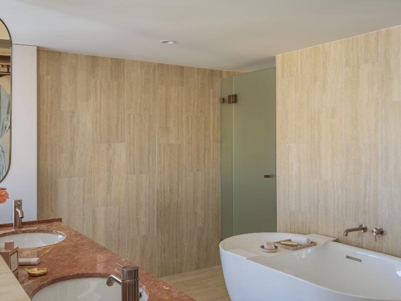 Avani Mooloolaba Beach Hotel image