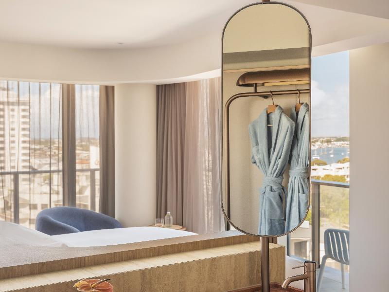 Avani Mooloolaba Beach Hotel image
