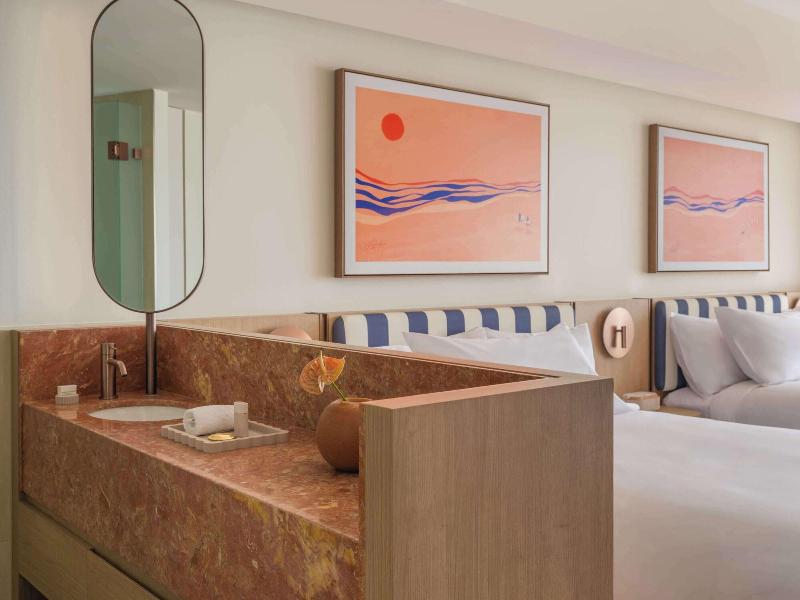 Avani Mooloolaba Beach Hotel image