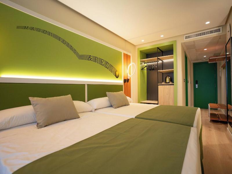 Magic Sports Hotel image