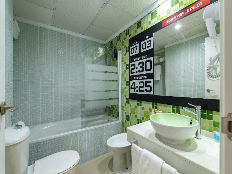 Magic Sports Hotel image