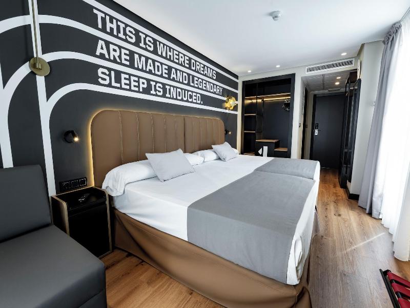 Magic Sports Hotel image