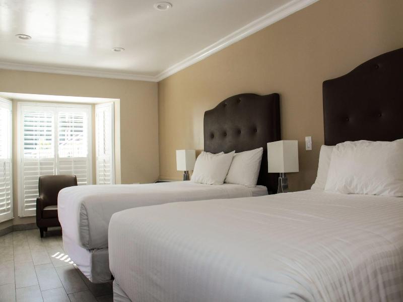 El Royale Hotel Near Universal Studios image