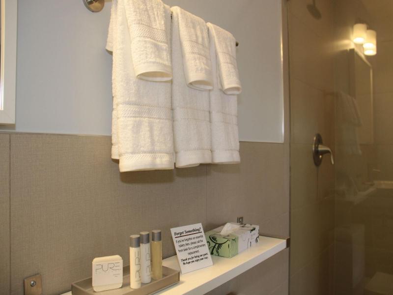 El Royale Hotel Near Universal Studios image