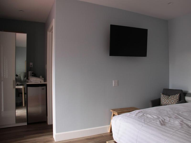 El Royale Hotel Near Universal Studios image