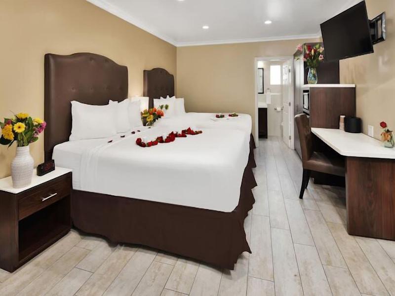 El Royale Hotel Near Universal Studios image