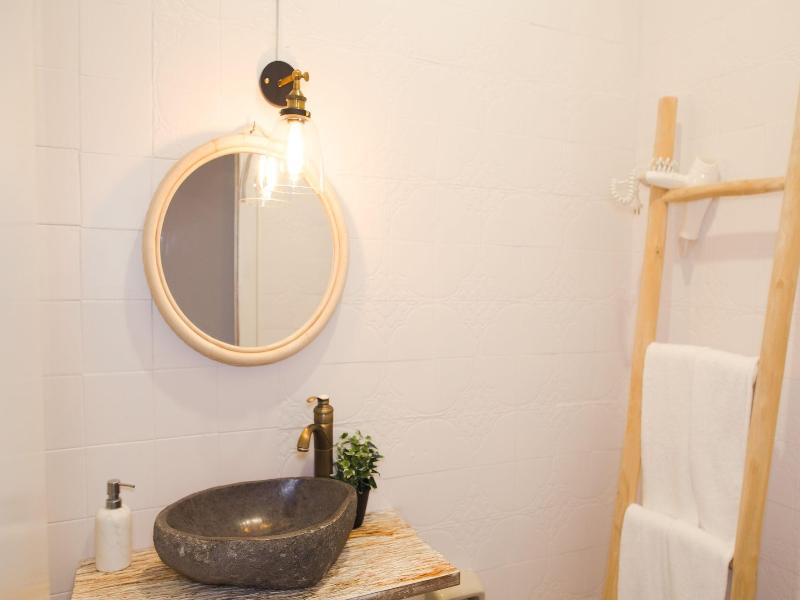 Apartamentos La Guarida 1820 image