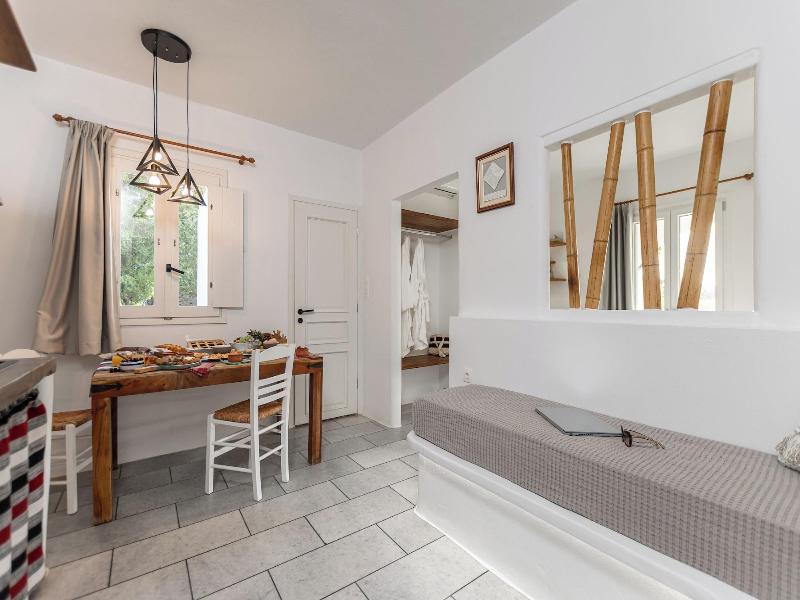 Birbas Hotel image