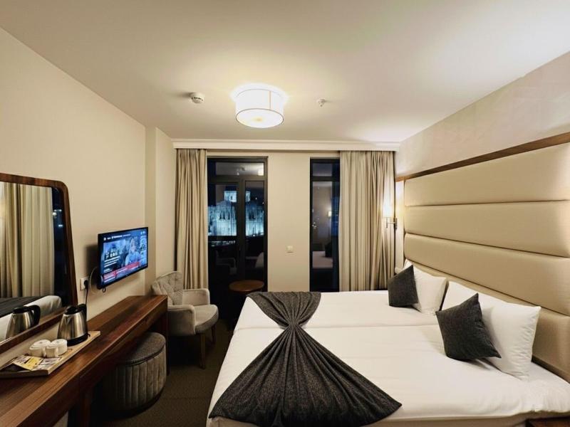 Istanbul Midpoint Hotel image
