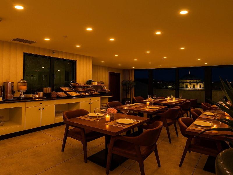 Istanbul Midpoint Hotel image