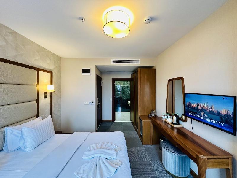 Istanbul Midpoint Hotel image