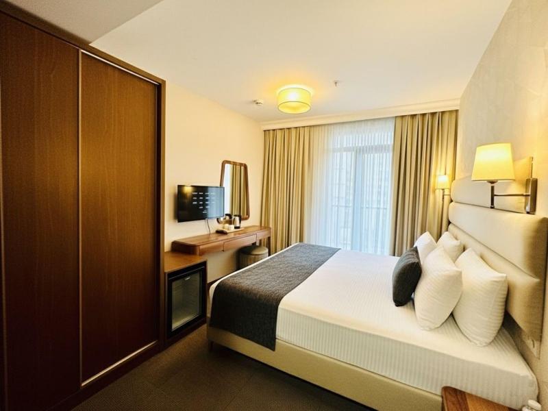 Istanbul Midpoint Hotel image