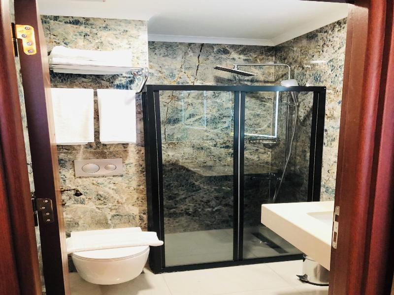 Istanbul Midpoint Hotel image