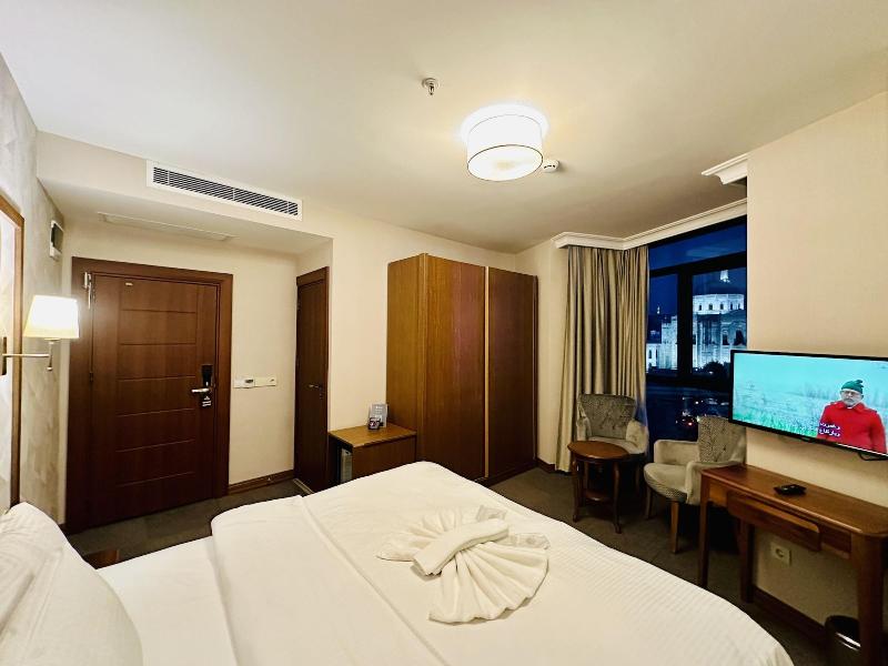 Istanbul Midpoint Hotel image