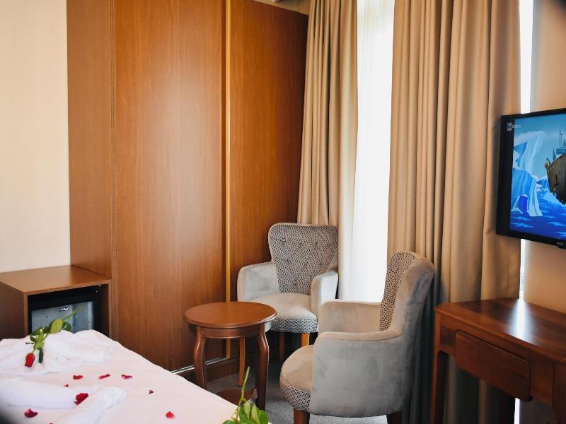 Istanbul Midpoint Hotel image