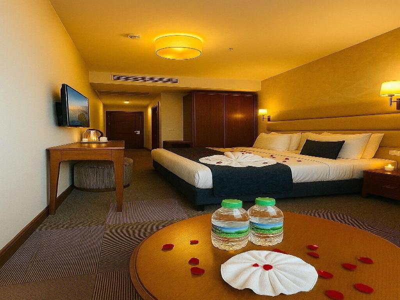 Istanbul Midpoint Hotel image