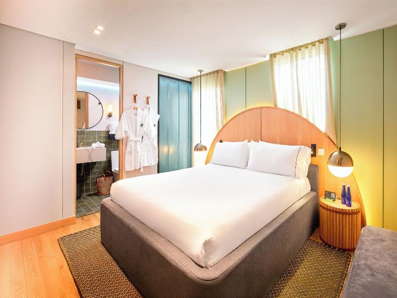 Wellcomm Spa & Hotel image