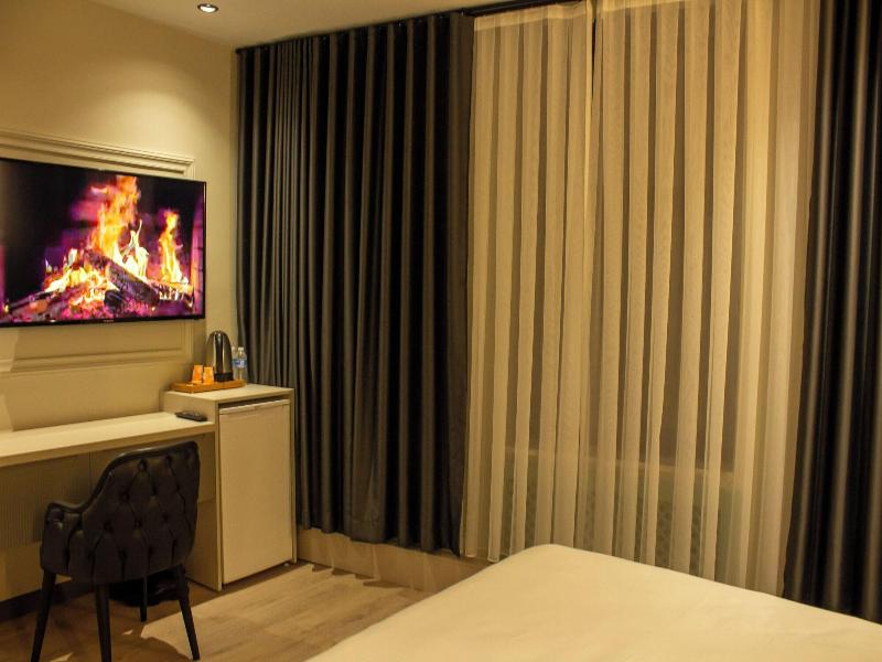 Genoa Port Hotel image